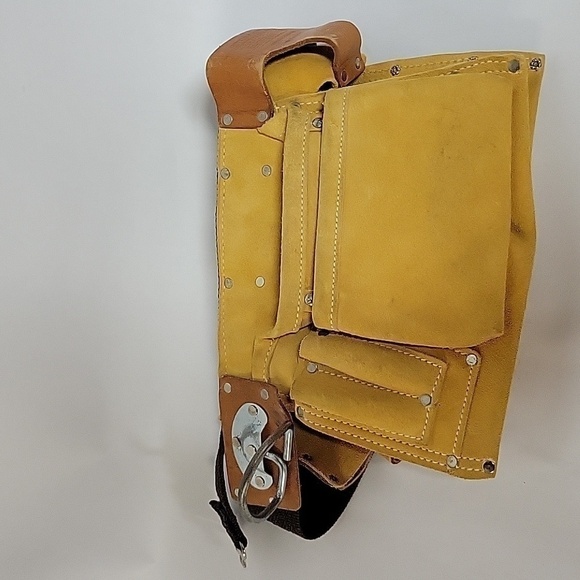 Custom Leathercraft Professional Tool Pouch, Genuine Leather, Made in America - Picture 7 of 9